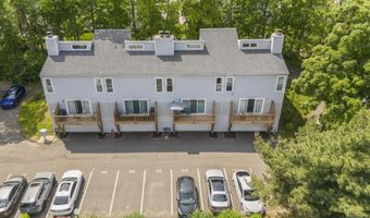 32 Glenview Dr 32, Cromwell, CT 06416