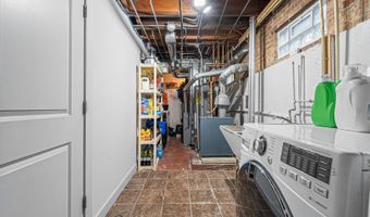 1302 W Campbell St, Arlington Heights, IL 60005