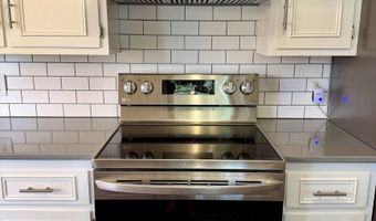 4710 Summer Dr, Anderson, IN 46012