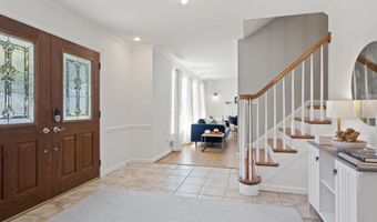 2606 N QUINCY St, Arlington, VA 22207
