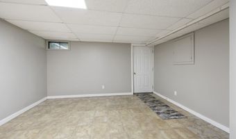 135 Fairway Dr 135, Cheshire, CT 06410