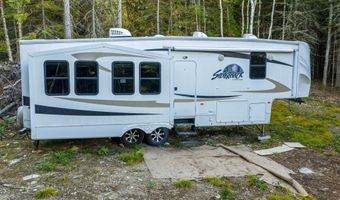 117 Pleasant Island Rd, Adamstown Twp., ME 04970