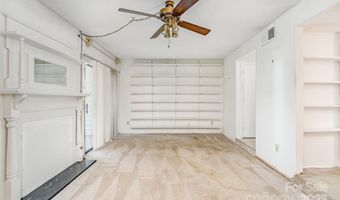 3740 Winding Creek Ln, Charlotte, NC 28226