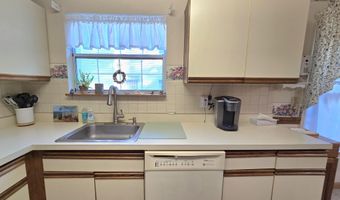 16 Cottonwood Dr, Barnegat, NJ 08005