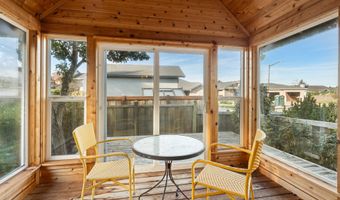 7208 EDGE CLIFF Dr, Brookings, OR 97415