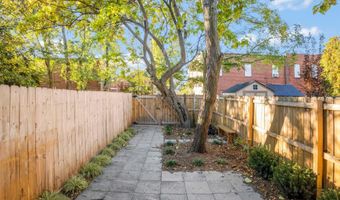 1014 QUEEN St, Alexandria, VA 22314