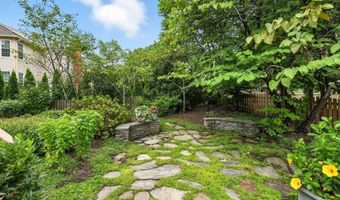 42972 DEER CHASE Pl, Ashburn, VA 20147