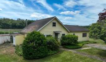 90 Water St, Chester, CT 06412