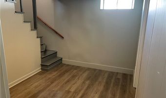 29 TACOMA St, Cranston, RI 02920
