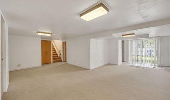 585 Golfwood Dr, Ballwin, MO 63021