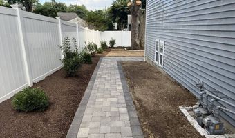 350 South Rd, Bedford, MA 01730