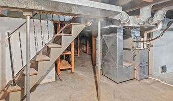 920 Danforth St, Alton, IL 62002