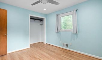 9026 MCNAIR Dr, Alexandria, VA 22309