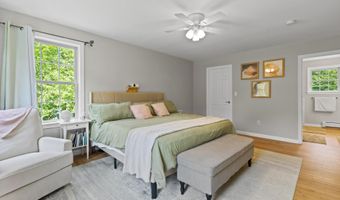 23 Stone Farm Rd, Barrington, NH 03825