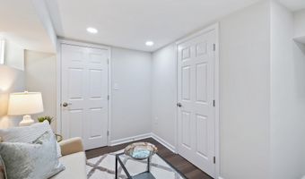 4224 SOUTHERN Ave SE, Washington, DC 20019