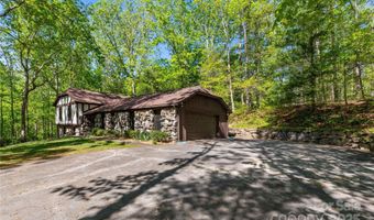 6 Woodmere Dr, Arden, NC 28704