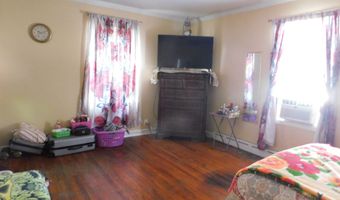 35 Merrimac St, Danbury, CT 06810