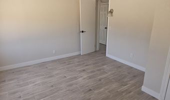 1584 N WOOD St, Casa Grande, AZ 85122