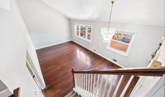 42 Mark Pl, Avenel, NJ 07001