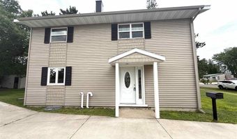 41 Astor Rd, Babbitt, MN 55706