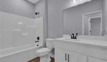 324 E 2nd St, Adrian, MO 64720