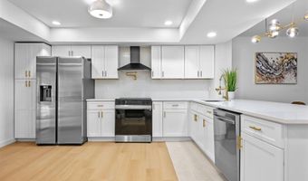 1055 KENSINGTON PARK Dr 205, Altamonte Springs, FL 32714