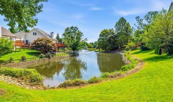 6645 MEDINAH Ln, Alexandria, VA 22312