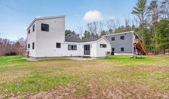 672 Danville Corner Rd, Auburn, ME 04210