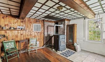 96 French St, Acton, ME 04001