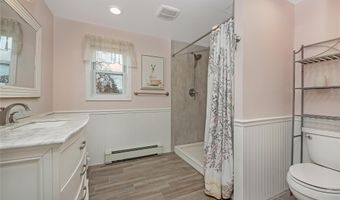 15 Bingham Pl, Amityville, NY 11701