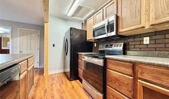 3015 Belle St, Alton, IL 62002