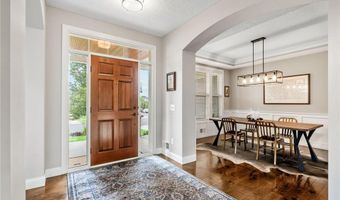 405 Riverside Cir, Anoka, MN 55303
