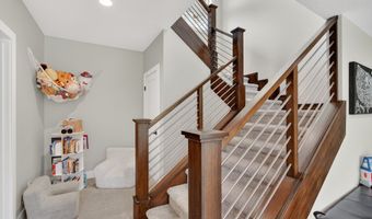 1007 Lynne Dr, Adel, IA 50003