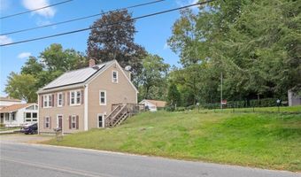 28 Crowell St, Cumberland, RI 02864