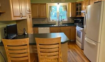 175 Oakland Ave, Cranston, RI 02910