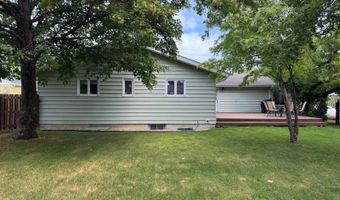 322 5th St E, Bottineau, ND 58318