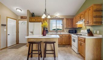 723 Ochotto Lake Dr, Avon, MN 56310