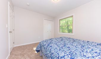 2728 Kimberley Rd, Ann Arbor, MI 48104