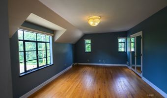 1 Northwood Dr, Athens, OH 45701