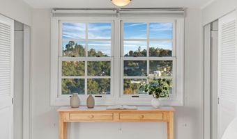 8615 Skyline Dr, Los Angeles, CA 90046