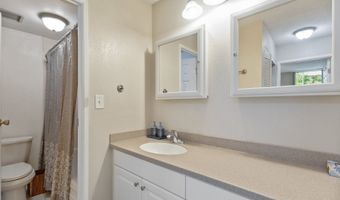 98-450 Koauka Loop 201, Aiea, HI 96701