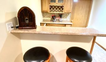 1056 Deertrail Ct, Antioch, IL 60002