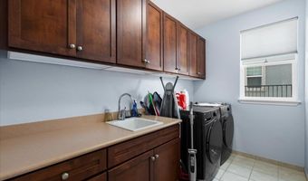 30 Laukahi St, Kihei, HI 96753