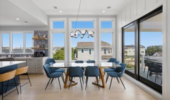 115 9TH St, Beach Haven, NJ 08008