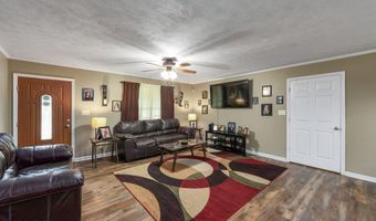 37 W Tracy St, Bells, TN 38006