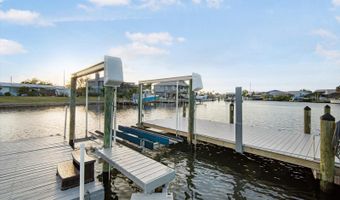 744 SPANISH MAIN Dr, Apollo Beach, FL 33572