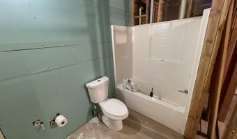 6484 S COYOTE Rd, Apple Valley, UT 84737