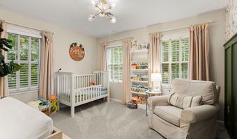 9 Cherry Ln, Bedford, NH 03110