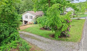 98 Pensacola Ave, Arden, NC 28704