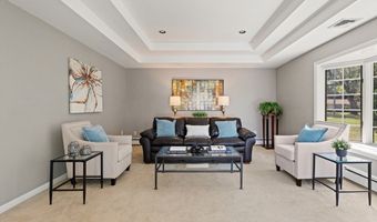 3 Hickory Ln, Andover, MA 01810